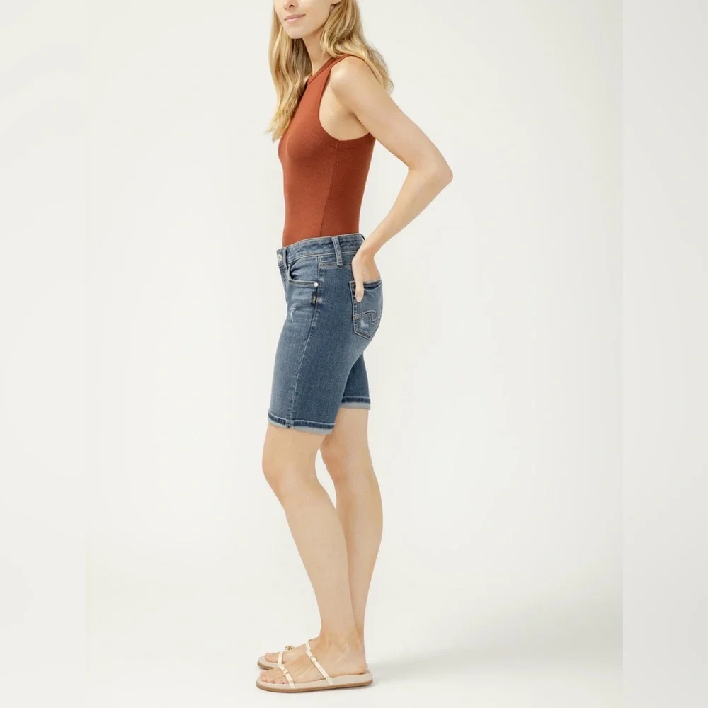 Silver Suki Bermuda Shorts, Size 14 - Picture 3 of 10